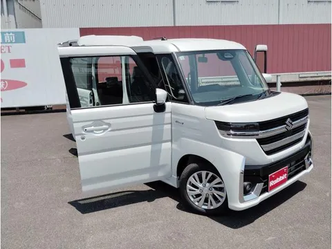 Suzuki Spacia Custom