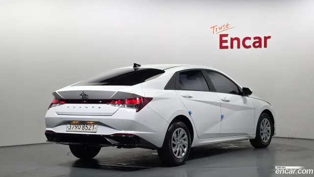 Hyundai Elantra (Avante)