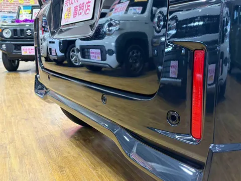 Suzuki Spacia Custom