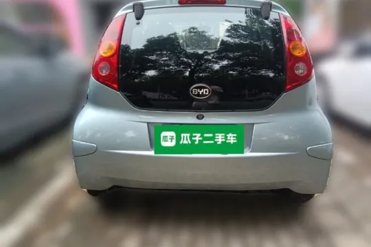 BYD F0