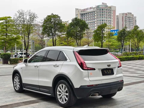 Cadillac XT4
