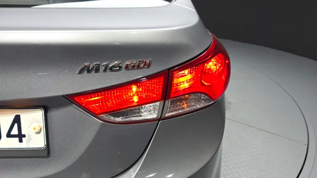 Hyundai Elantra (Avante)