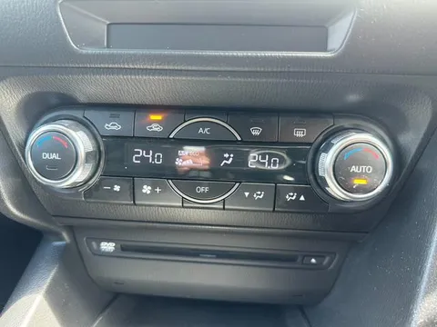 Mazda Axela Sport