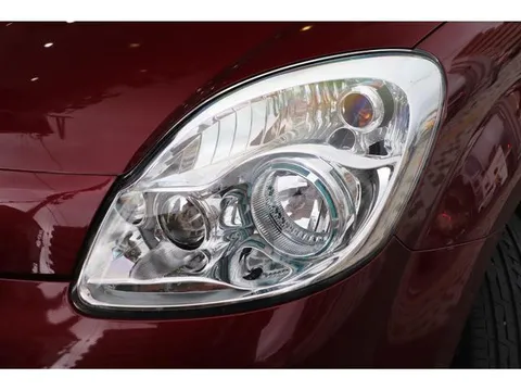 Mazda Verisa