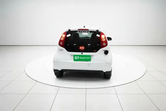 BYD F0