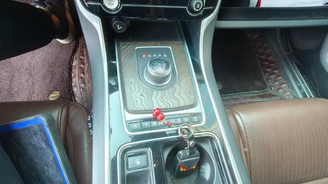 Jaguar XFL