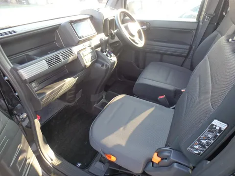 Honda N-VAN Plus Style
