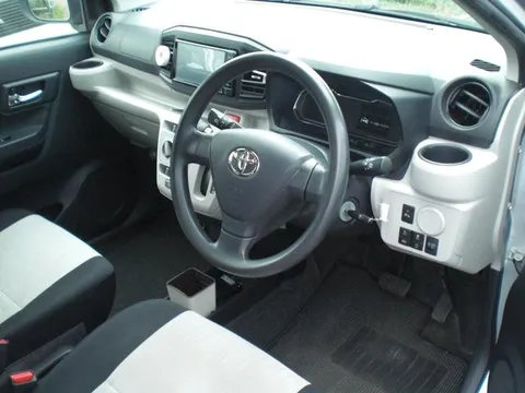 Toyota Pixis Epoch