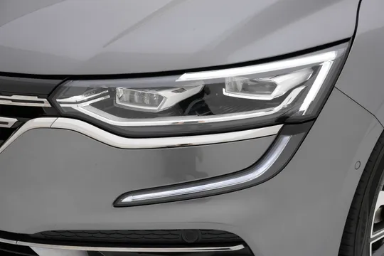 Renault Talisman (SM6)
