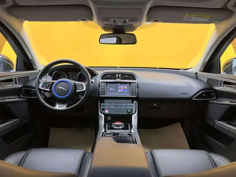Jaguar XEL