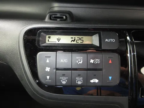 Honda N-BOX Slash