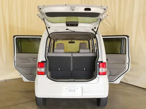 Toyota Pixis Space
