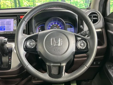Honda N-WGN Custom