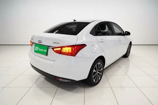 Chery Arrizo 5