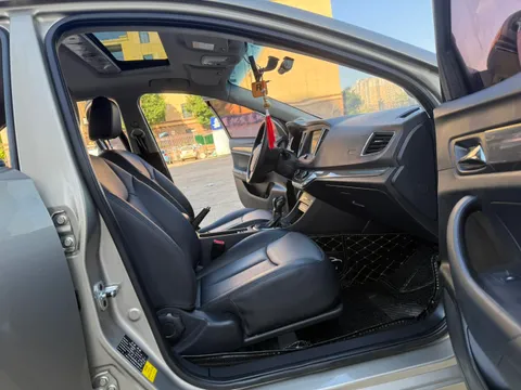 Roewe 360