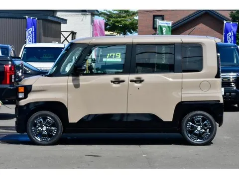 Mitsubishi Delica Mini