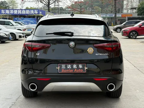 Alfa Romeo Stelvio