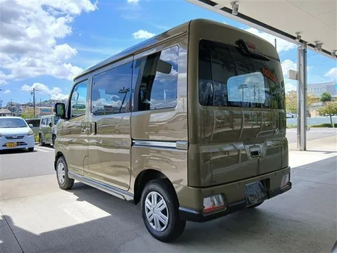 Daihatsu Atrai