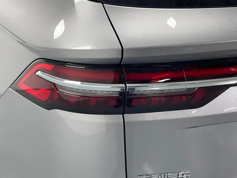 Geely Monjaro (Xingyue L)
