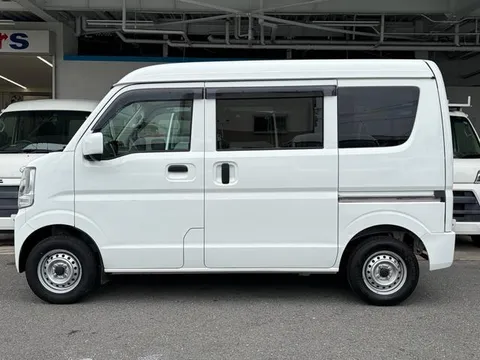 Nissan Clipper