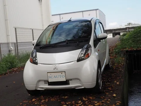 Mitsubishi I