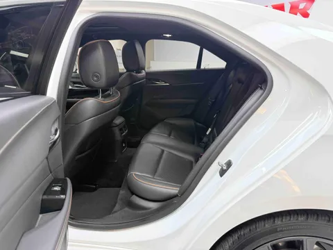 Cadillac CT4