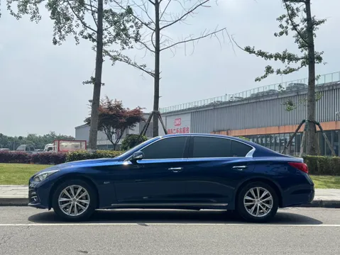 Infiniti Q50L