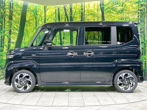 Suzuki Spacia Custom