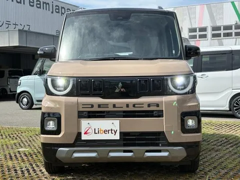 Mitsubishi Delica Mini