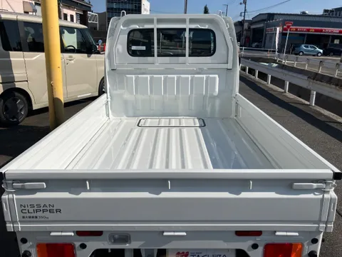 Nissan Clipper Truck