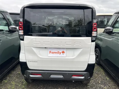 Mitsubishi Delica Mini
