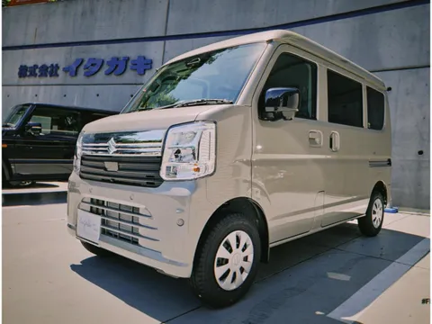Suzuki Every