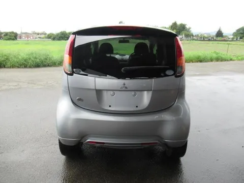 Mitsubishi I