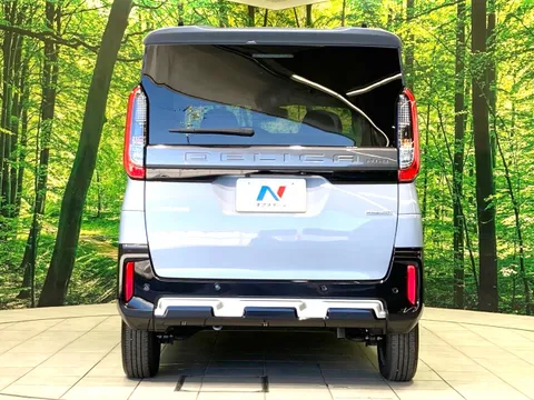 Mitsubishi Delica Mini