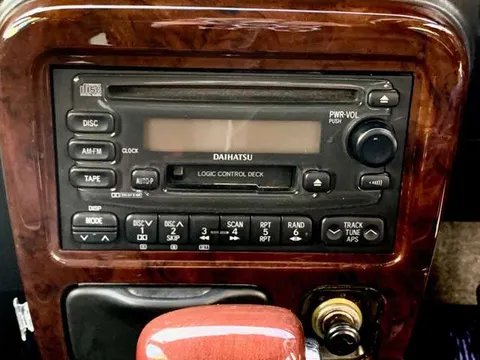 Daihatsu Mira Gino