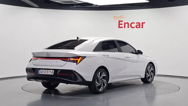 Hyundai Elantra (Avante)