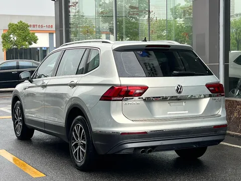 Volkswagen Tiguan L