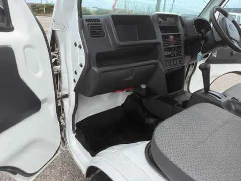 Mazda Scrum Truck