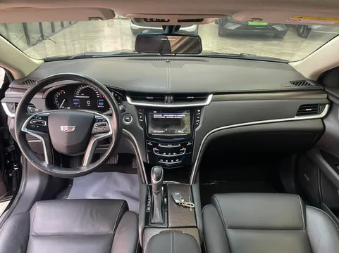 Cadillac XTS