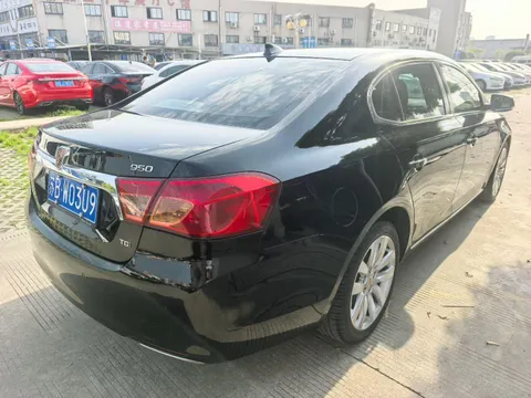 Roewe 950