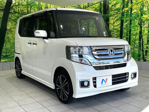 Honda N-BOX Custom