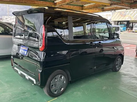 Mitsubishi Delica Mini