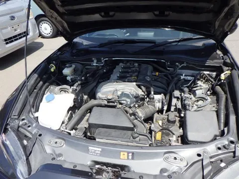 Mazda MX-5 (Roadster)