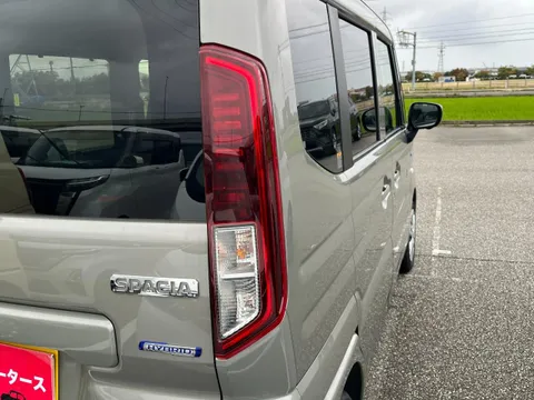 Suzuki Spacia