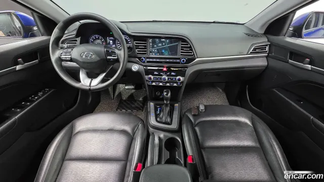 Hyundai Elantra (Avante)