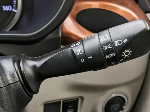 Toyota Pixis Joy