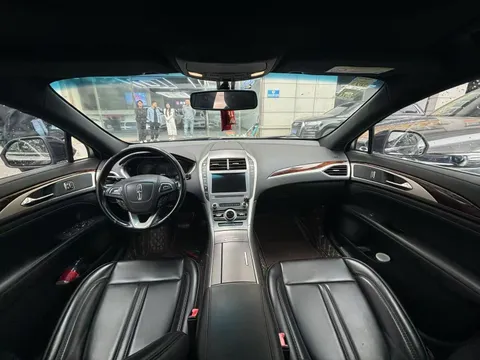 Lincoln MKZ