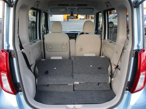 Mitsubishi eK Space