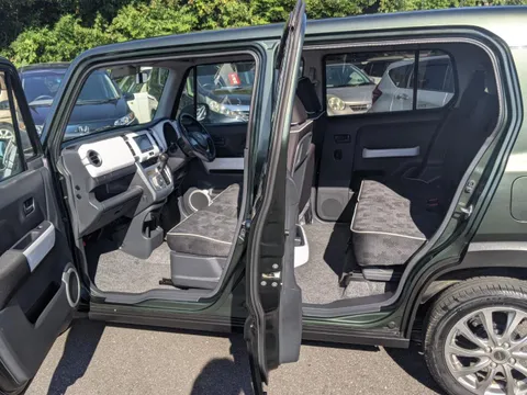 Mazda Flair Crossover