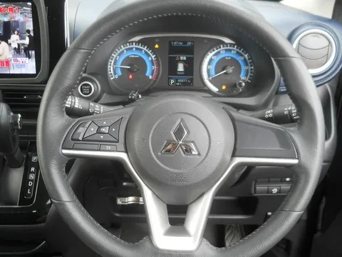 Mitsubishi eK X